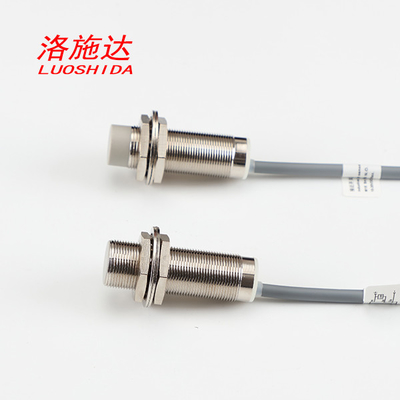M18 DC 3 Wire 24V Inductive Sensor Analog Output With 4-20mA Current Output Normal Cable Sensor