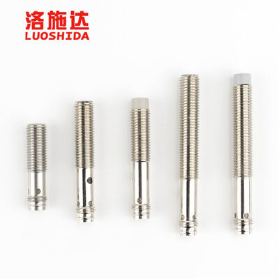 Hot Sale PNP NO 1mm 2mm 3mm Housing M8-M8 Cylindrical Stainless Steel LED Inductive Proximity Sensor 3Pin Plug Connector